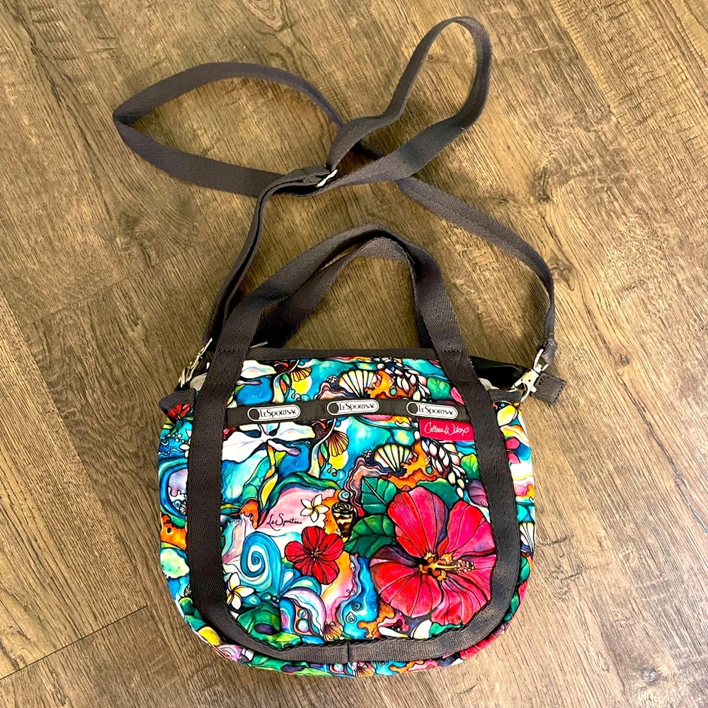 NWOT Ku’u Le’a Hawaiian Print Jenni Crossbody
